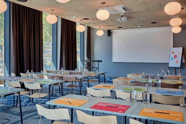25hours Hotel Duesseldorf Das Tour (Düsseldorf)